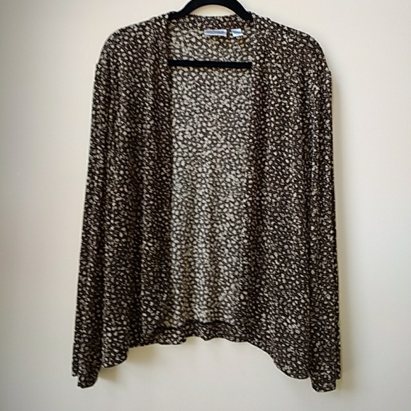 Chico's Sweaters - 🎀3 For $20🎀Chico's Leopard Print Shrug🎀
